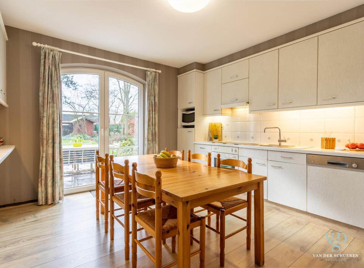 Stijlvolle villa in prachtige, groene omgeving.    Exclusief. 