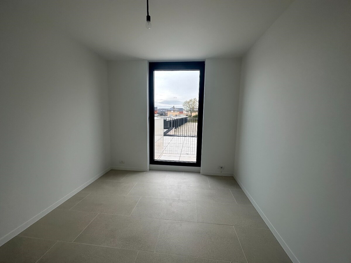 Stijlvol nieuwbouwappartement met 2 slaapkamers in centrum Houthulst 