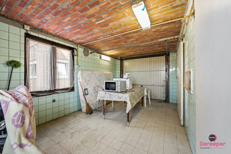 Alleenstaande woning met bijgebouwen en prachtig landelijk uitzicht 