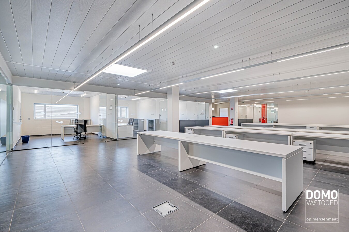 INNOVATIEVE RUIMTE MET LABO, LOGISTIEKE VOORZIENINGEN EN RESEARCH &amp; DEVELOPMENT IN EEN ECO-BEDRIJFSGEBOUW TE PAAL 
