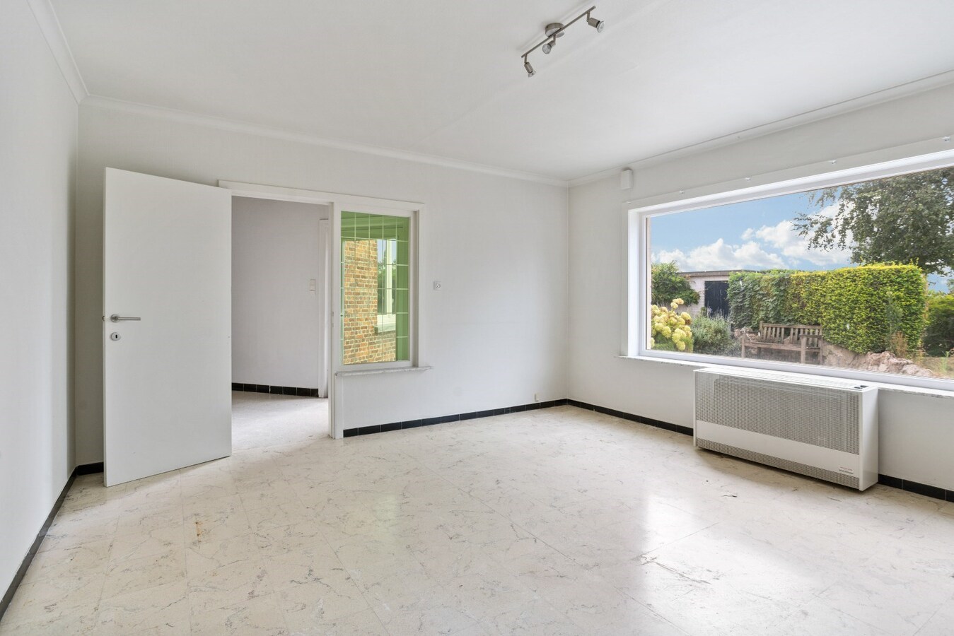 Ruime karakterwoning op ruim perceel van 618m² 