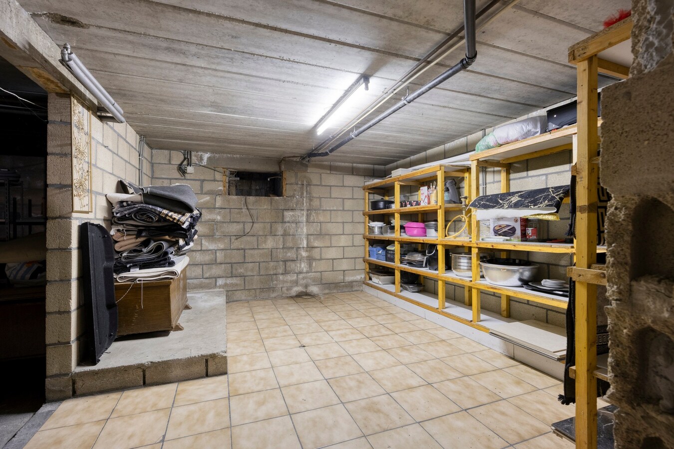 Residentieel gelegen woning met 4 slaapkamers.  Buurt 'De Hulst'. 