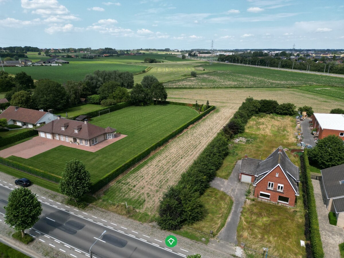 Bouwklare bouwgrond van 1863 m² te Roeselare 