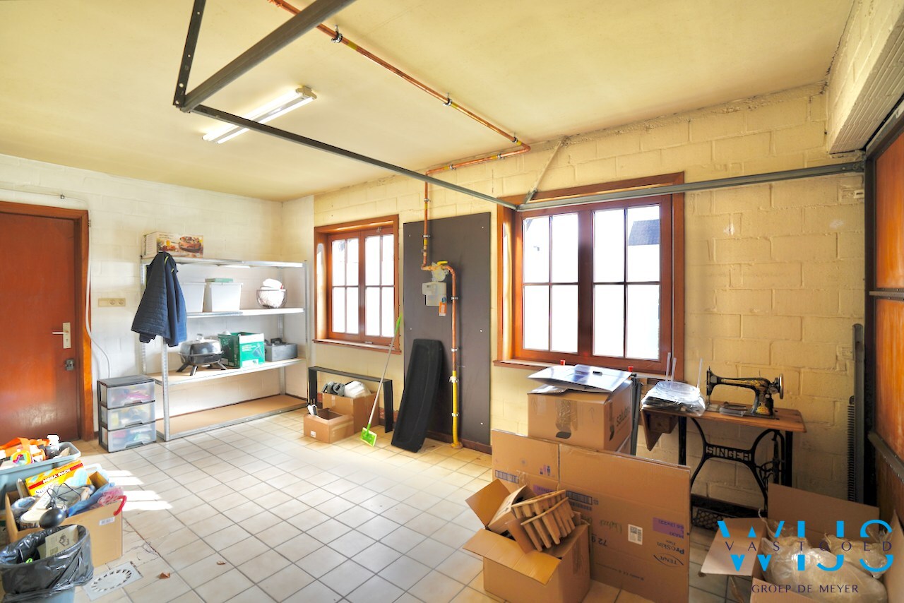 Instapklare gezinswoning met 4 slaapkamers in woonwijk te EVERGEM ! 