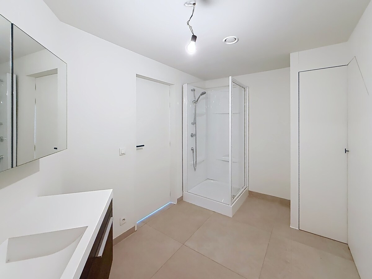 Villa te huur | onder reservatie in Izegem
