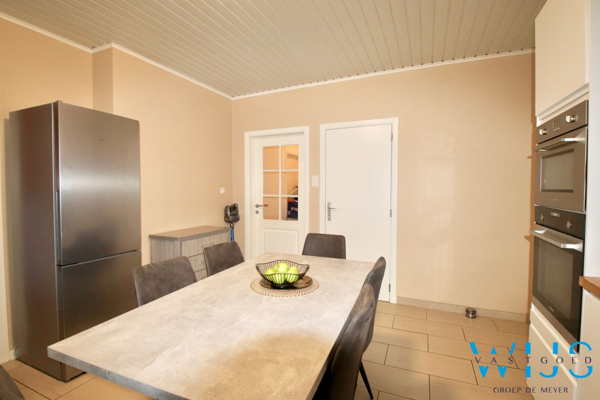 Tof woonhuis met 3 slaapkamers en tuin te Boekhoute ! 