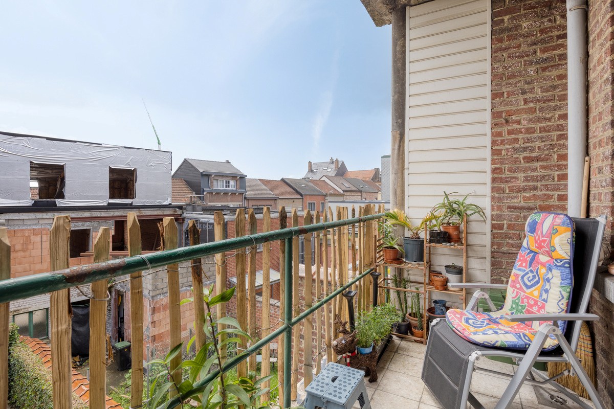 Super gelegen opbrengsteigendom bestaande uit 3 appartementen met tuin in het centrum van Tienen, EPC label C 