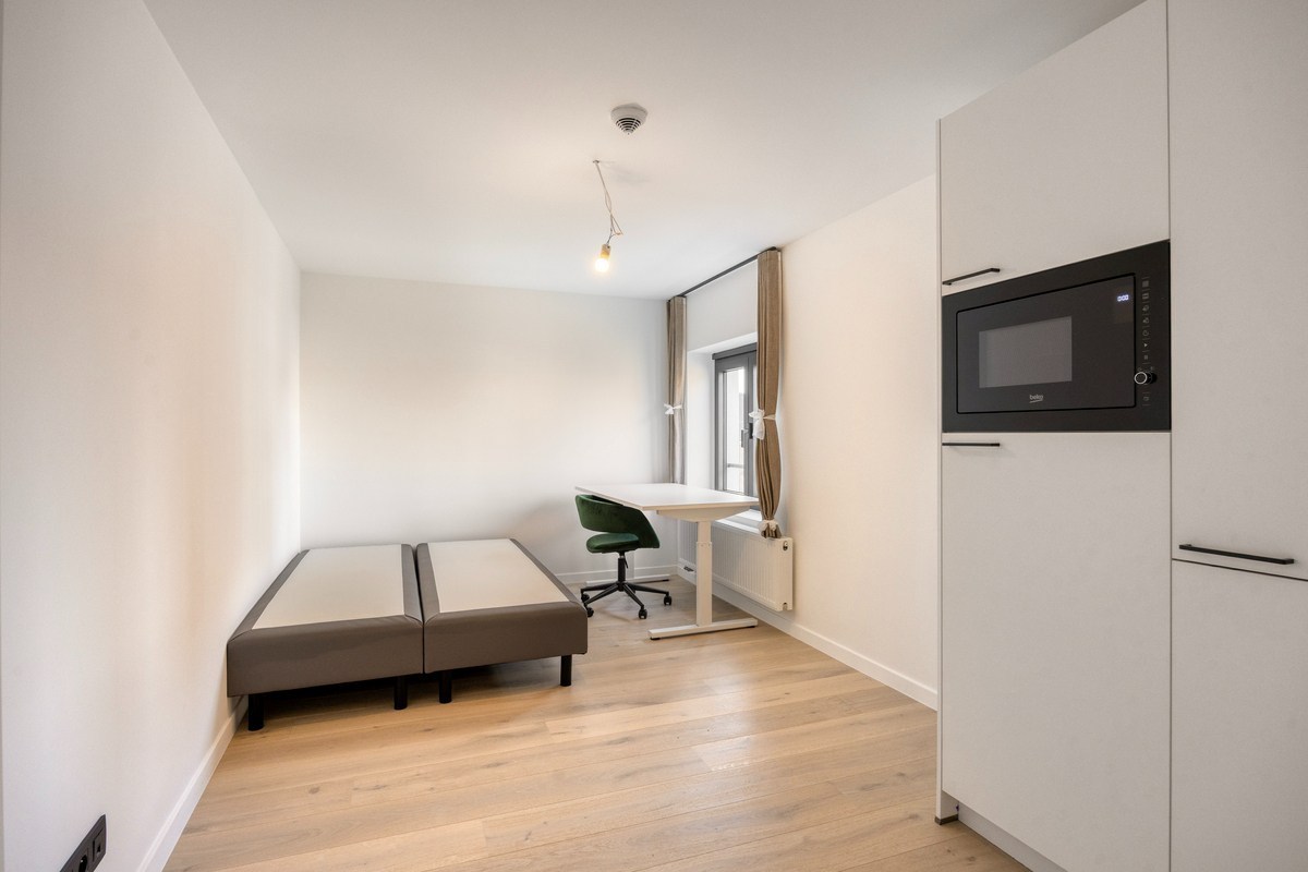 Volledig gerenoveerd en gemeubelde studentenkamer met privé badkamer en tuin - EPC A! 