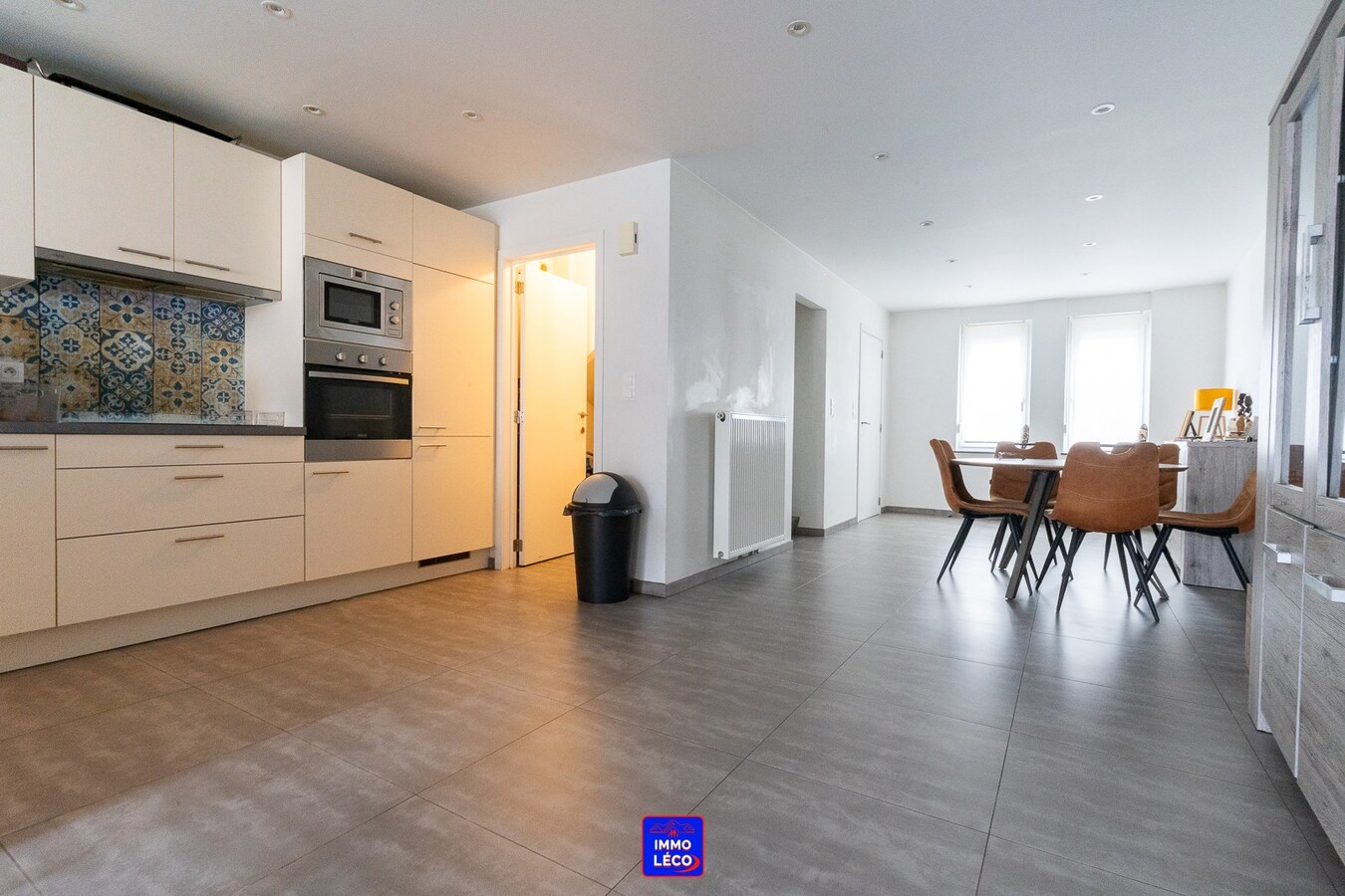 Maison rénovée avec jardin et garage, beaux volumes ! 