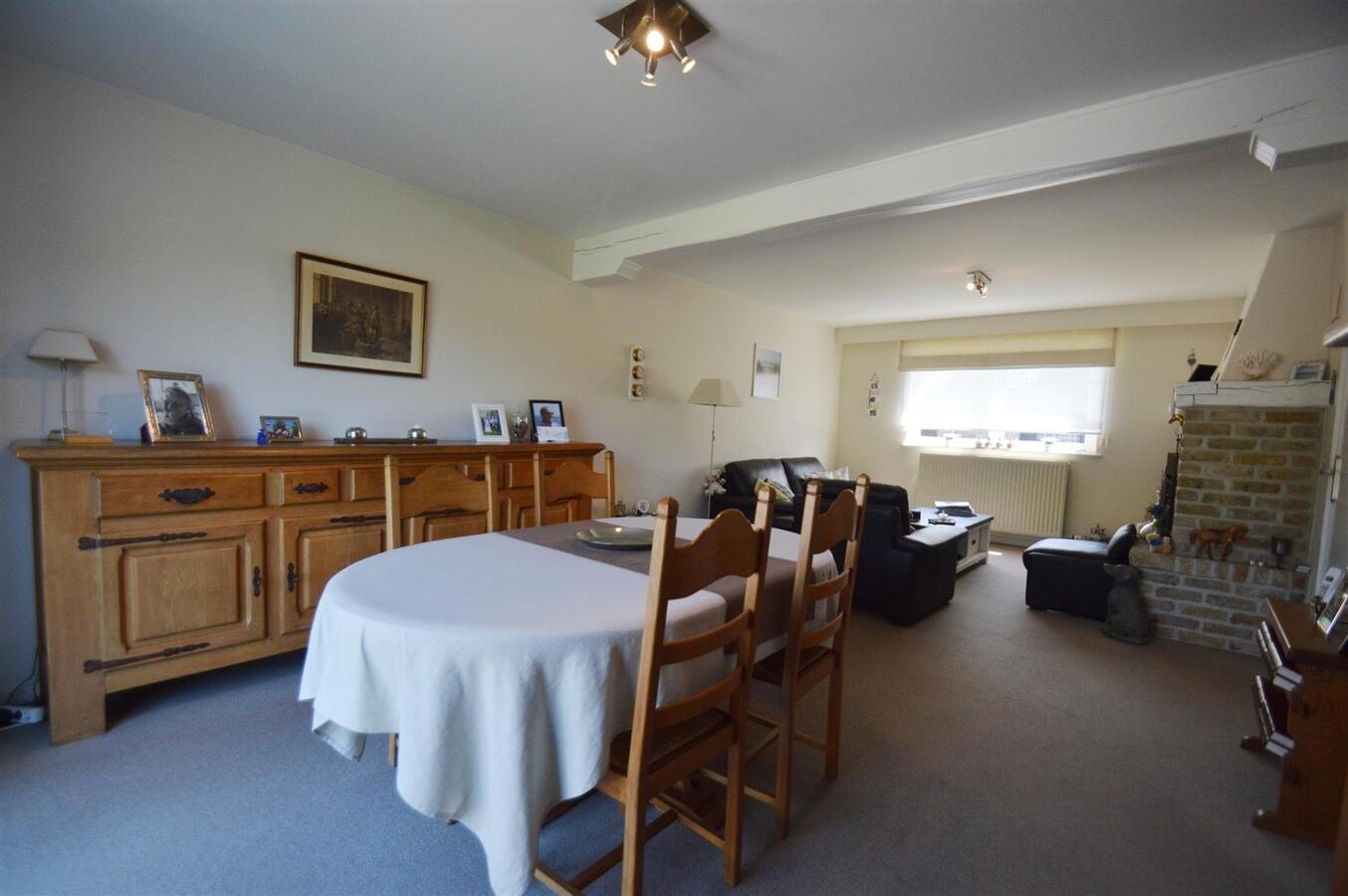 Gezinswoning met grote tuin, oprit &amp; garage - Ramskapelle 