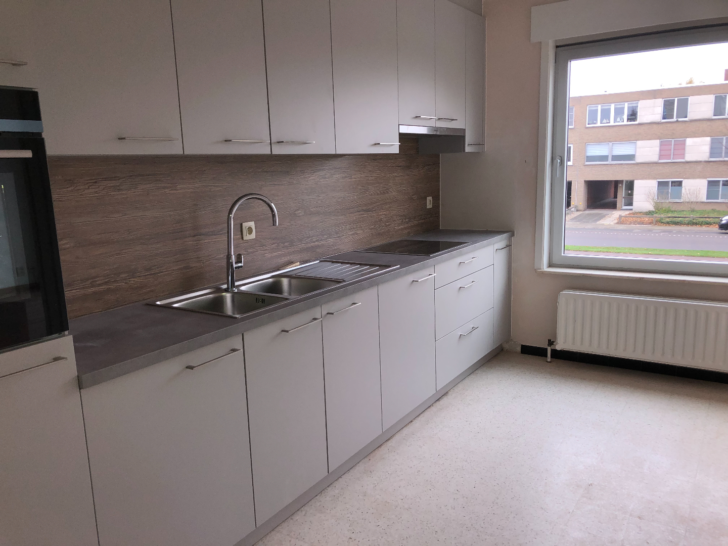 Ruim appartement met 2 slpk en garage 
