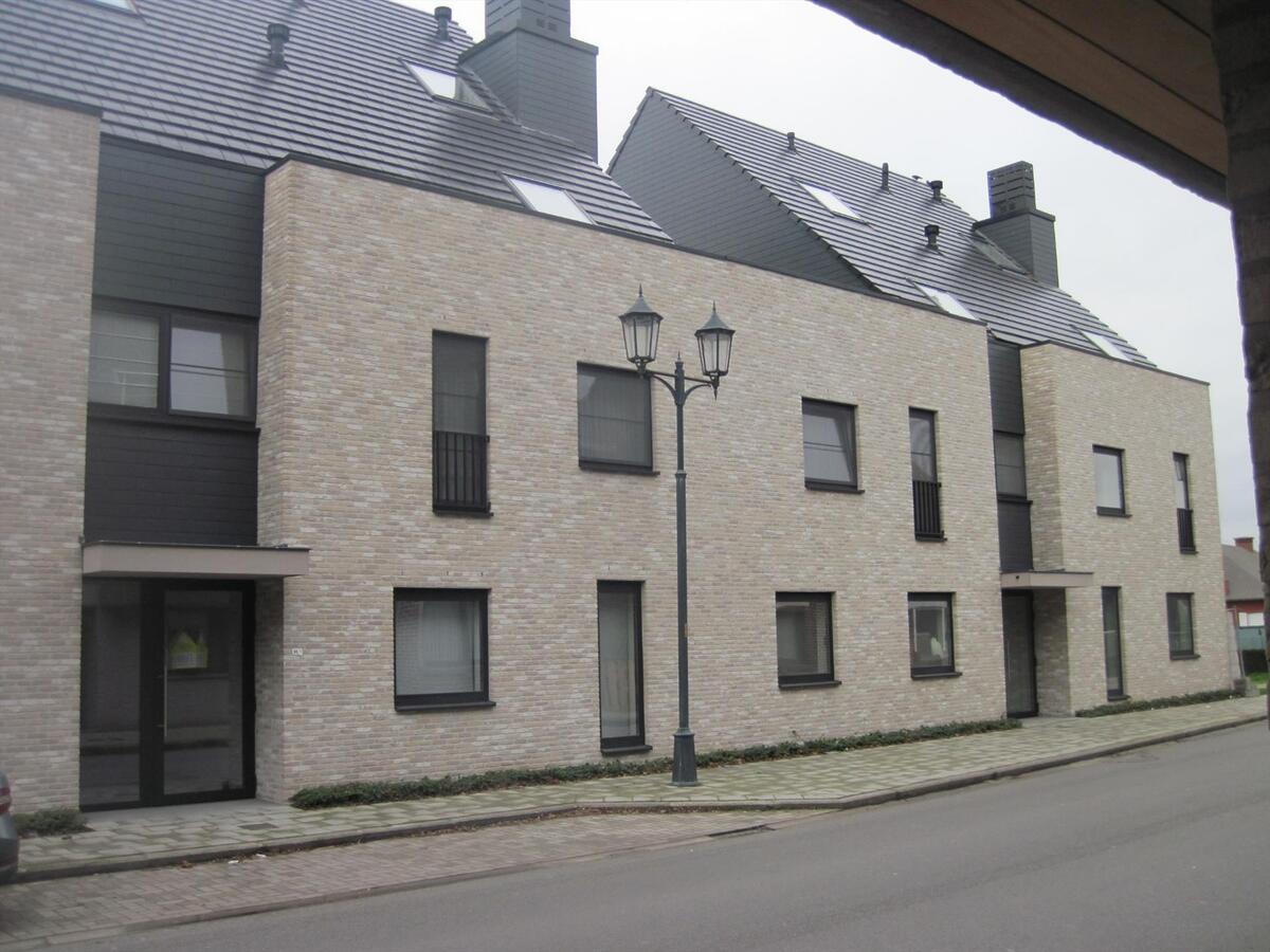 Uitstekend gelegen BEN-appartement in hartje Asper. 