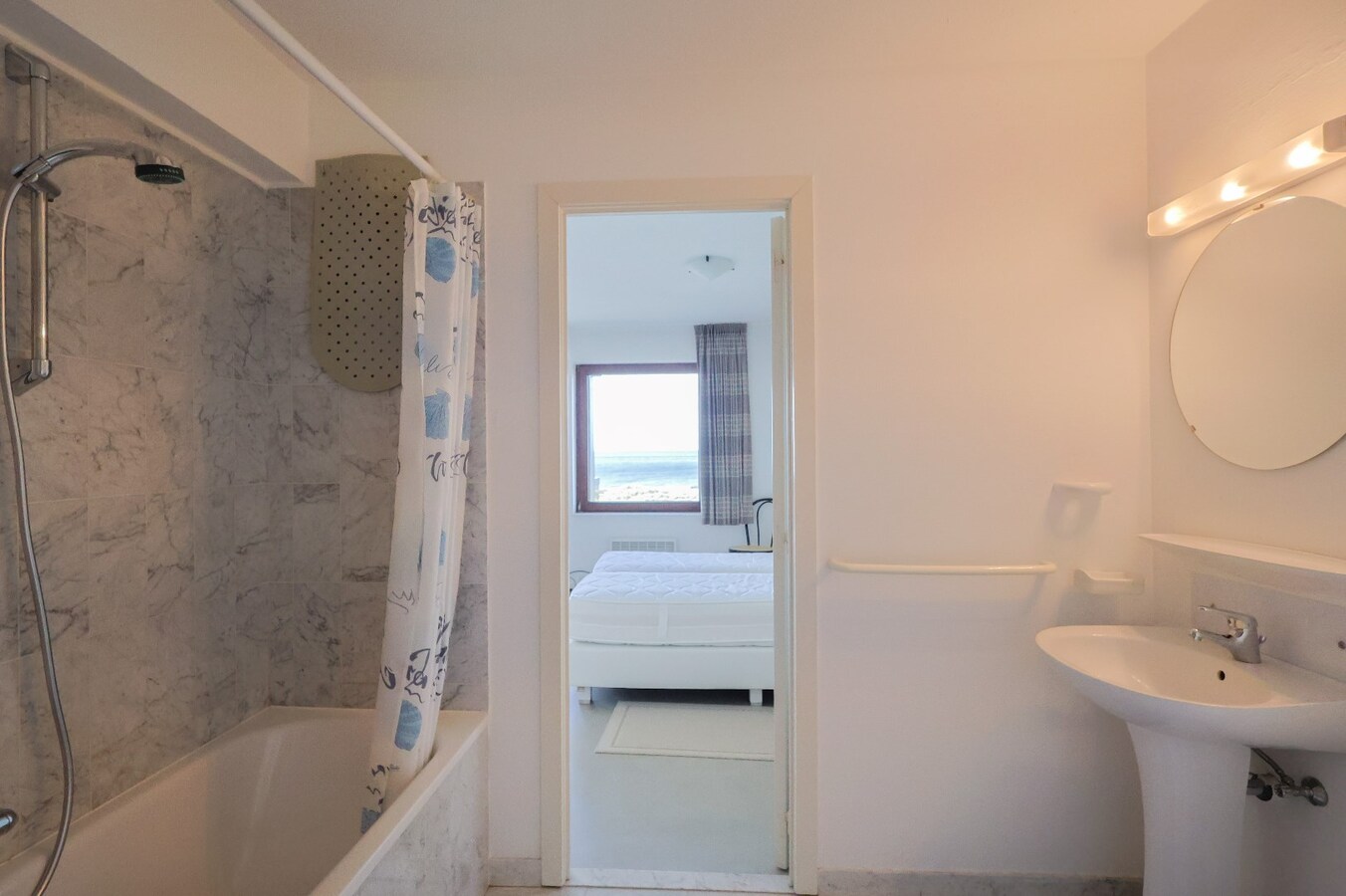 Appartement avec vue frontale sur mer à la Res. Plaza I 