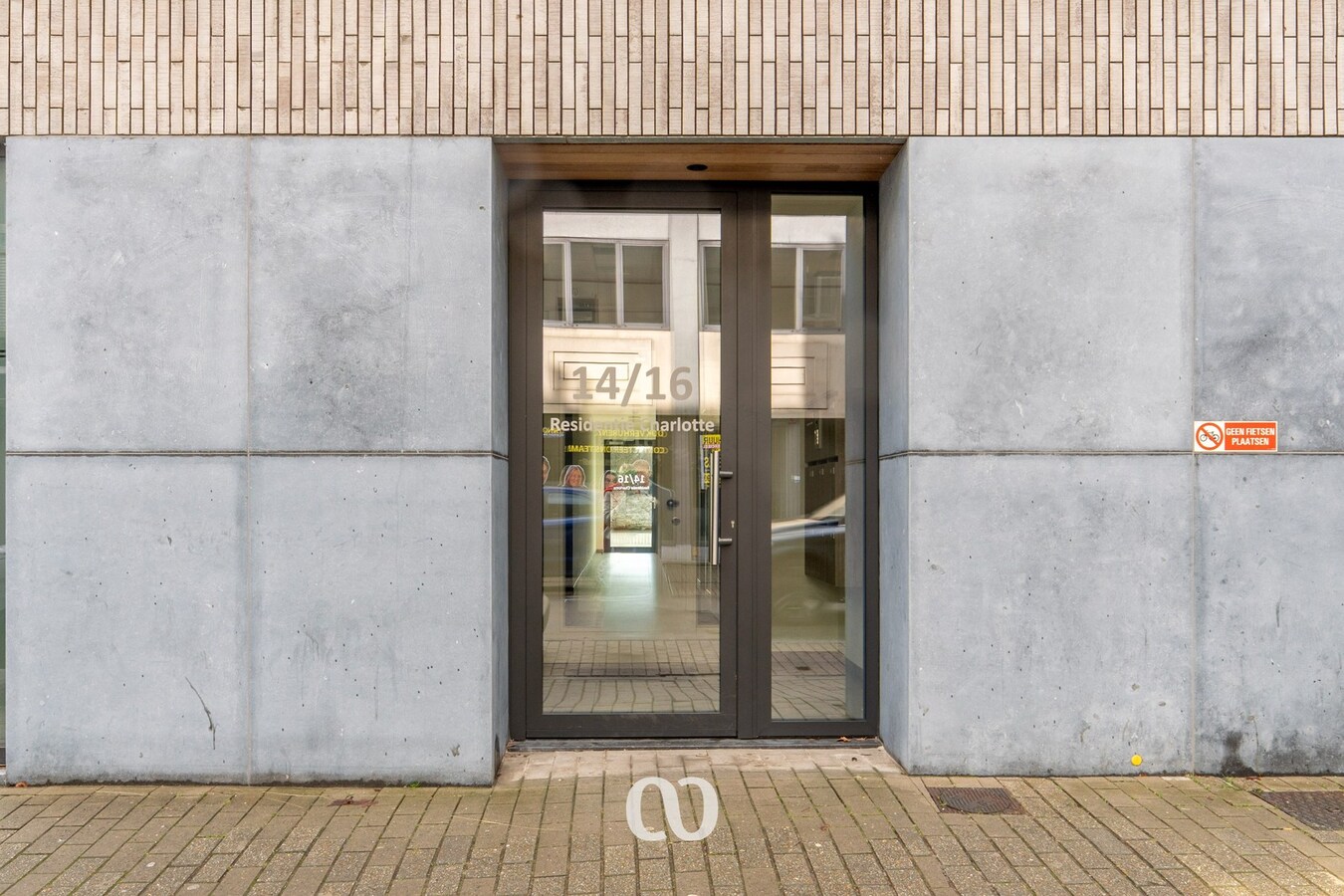 Modern en lichtrijk appartement te huur in de Beverestraat 