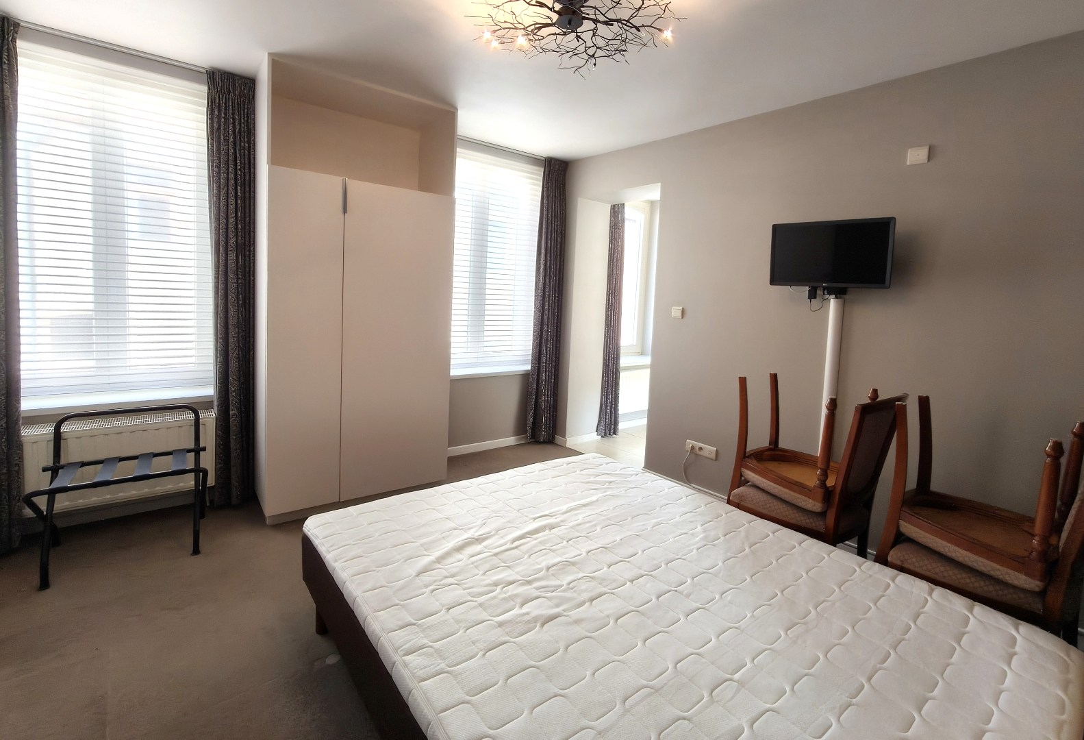 Gebouw met 3 vakantiestudio's 