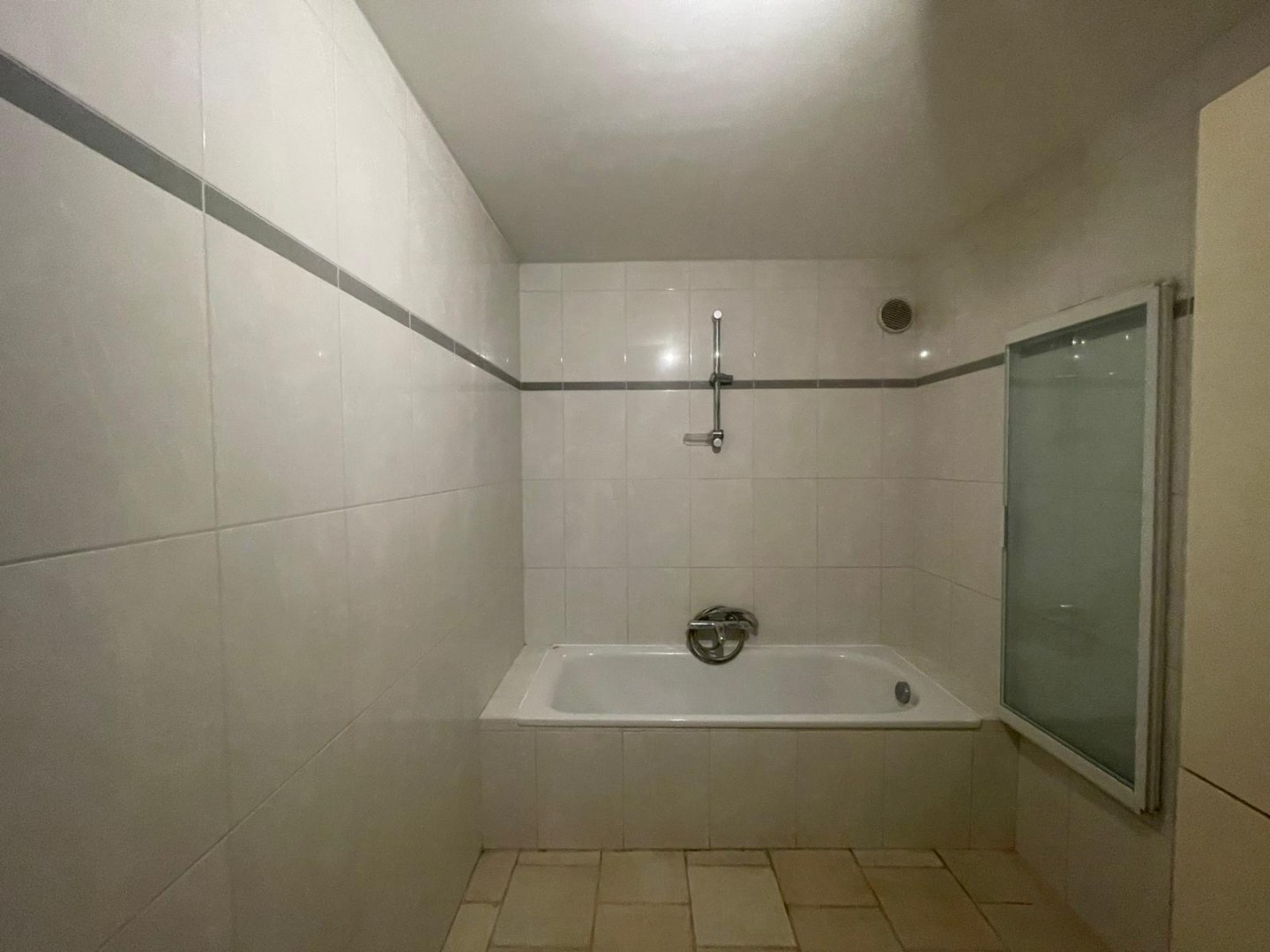 Gelijkvloersappartement te huur met twee slaapkamers en gezellig tuintje te Geel! 