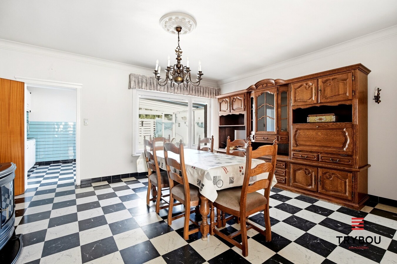 Open bebouwing met 3 slaapkamers, garage en noordoostgerichte tuin in Houthulst! 