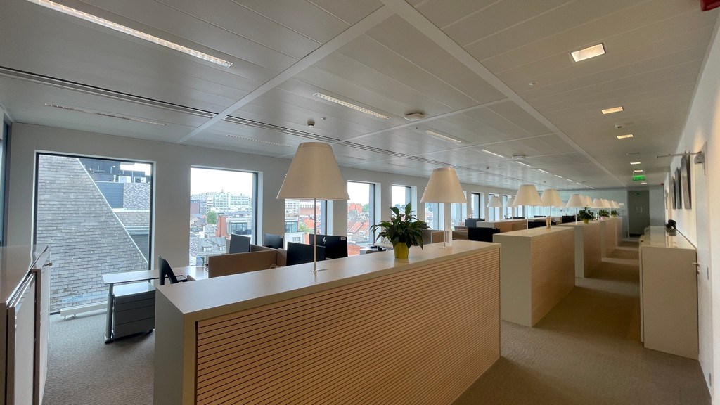 Instapklare kantoren te huur aan het Stadspark in Antwerpen