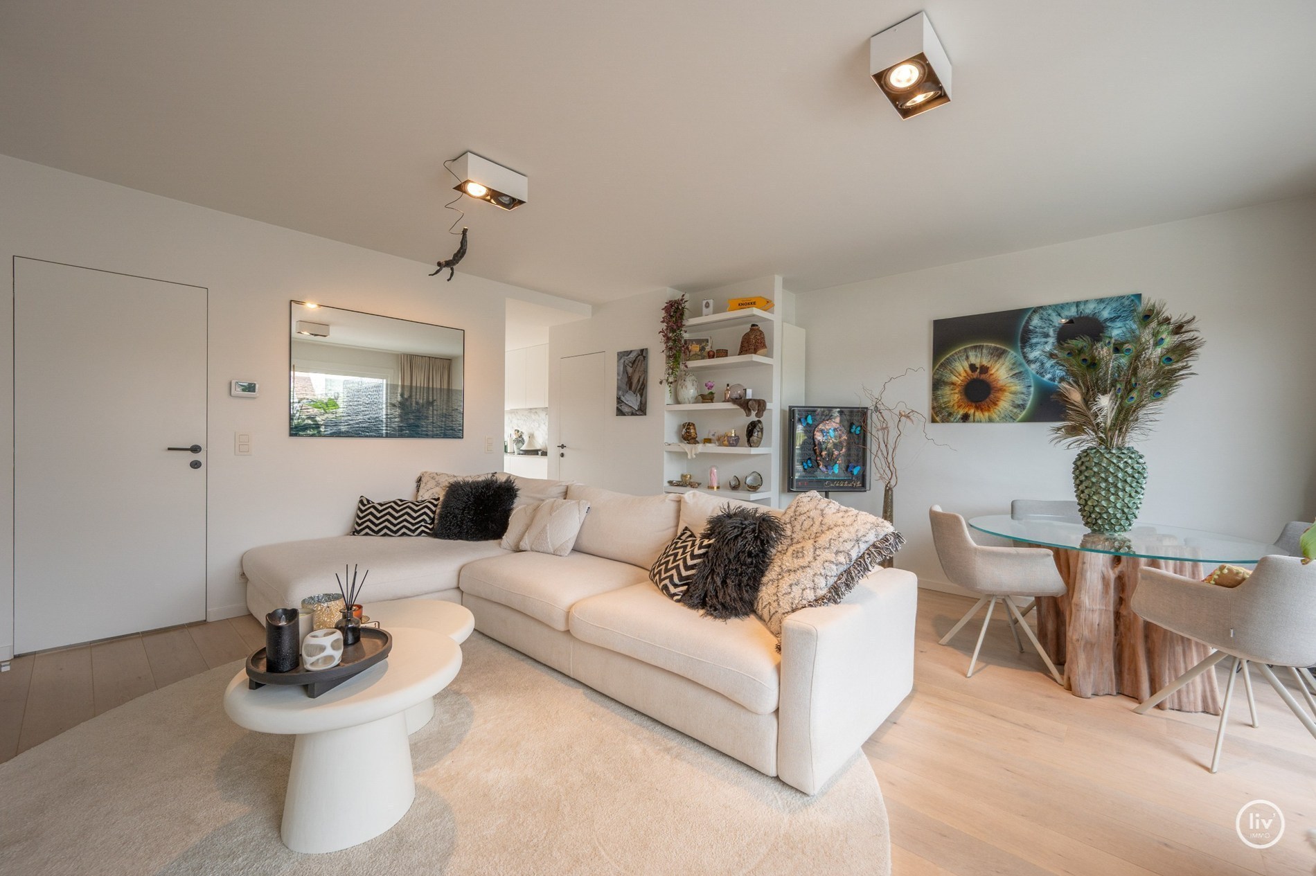 Magnifique penthouse rénové dans un emplacement de premier choix dans la rue Blancgarin à Knokke. 
