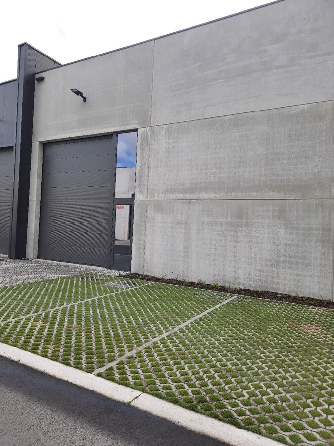 PARK AS: Splinternieuwe KMO-unit van 144 m² met flexibele invulling en professionele uitstraling. 