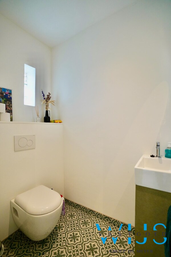 Gezellig instapklaar woonhuis in het hart van Eeklo 