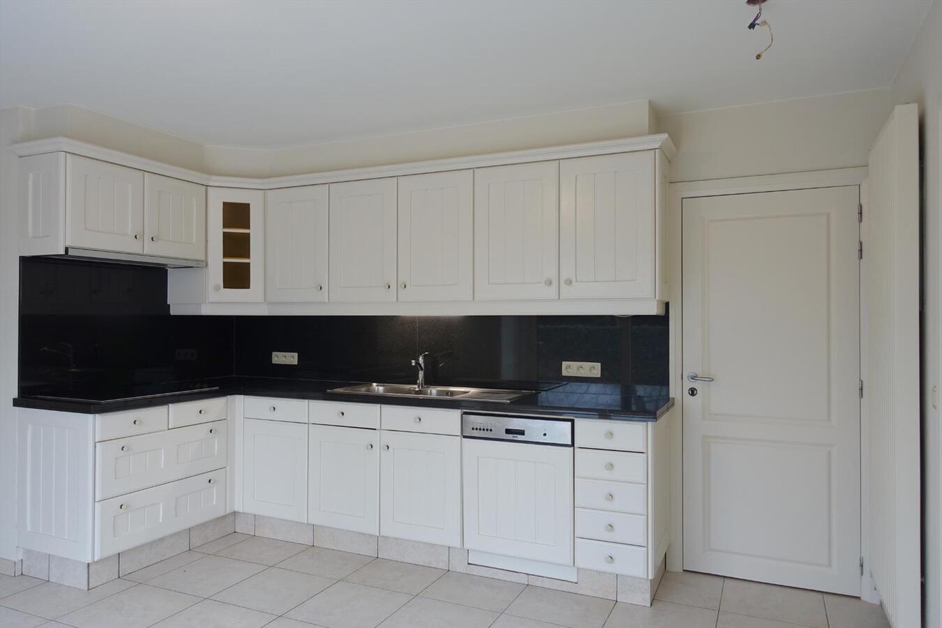 Zeer ruime villa gelegen te Bekegem 