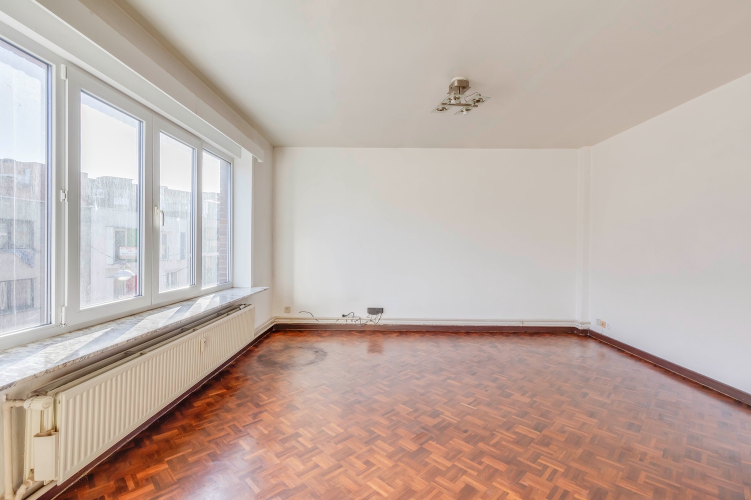 Zeer goed gelegen 2 slaapkamer appartement 