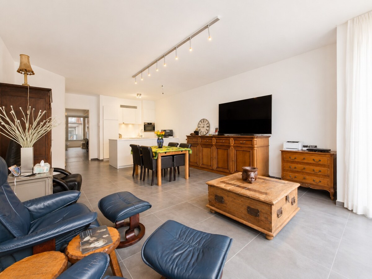 Recent appartement met 2 slaapkamers op topligging in hartje Knokke. 