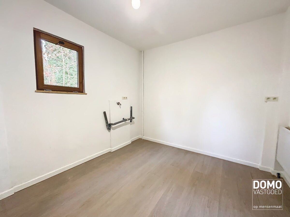 LANDELIJKE WONING MET 3 SLAAPKAMERS EN TUIN IN LUMMEN 