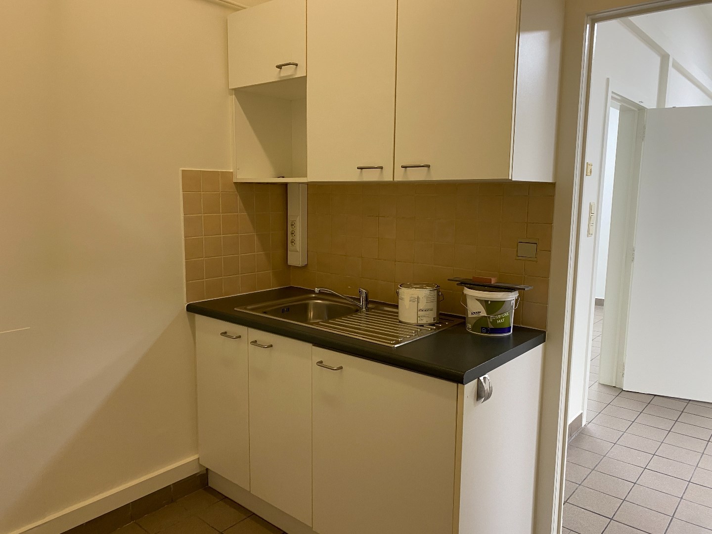 Commercieel handelspand op de Grote Steenweg te Olsene 