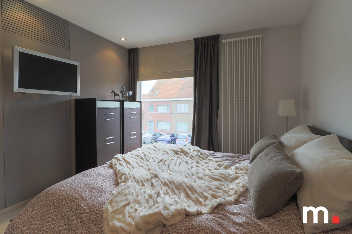 Handelspand met woonst te Heule ! 