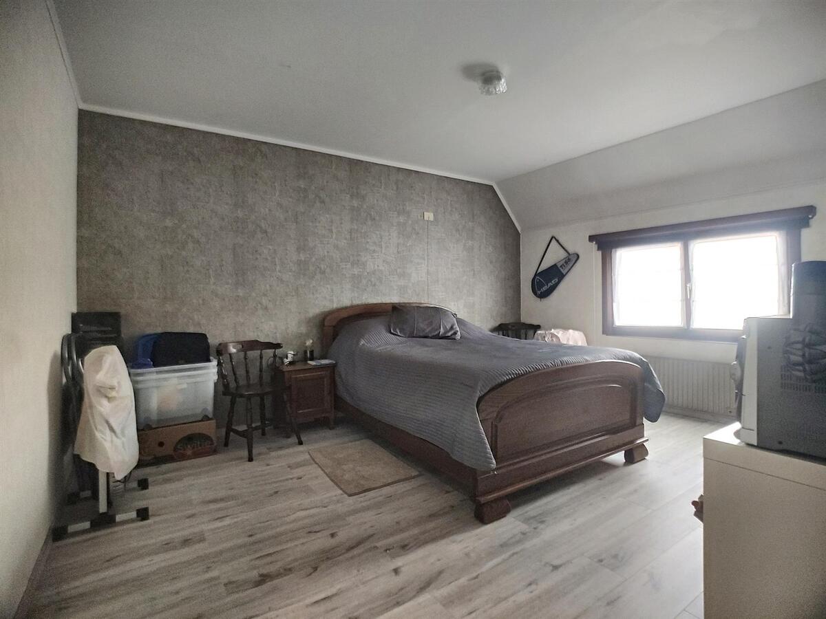 Grote gezinswoning met aangenaam zonneterras - Heist 