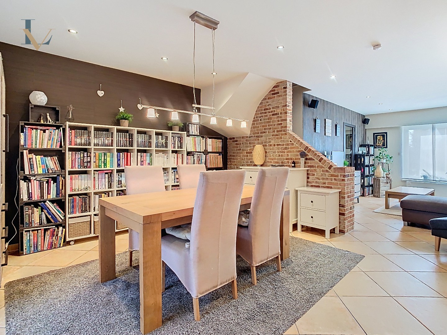 Instapklare rijwoning met tuin en garage nabij Park Vrieselhof – rustige ligging in Oelegem 