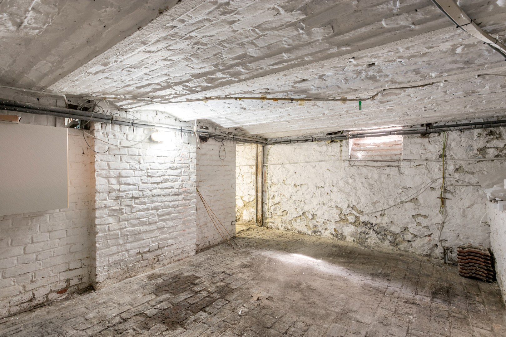 Gezinswoning met 3slpk en garage te Lessines 
