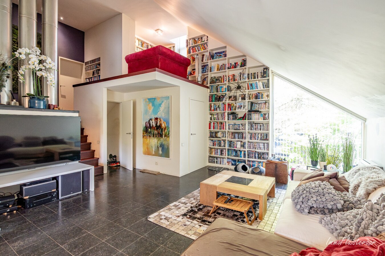 Charmante villa avec bâtiment d'écurie et prairie sur environ 6 700 m² à Hamme. 