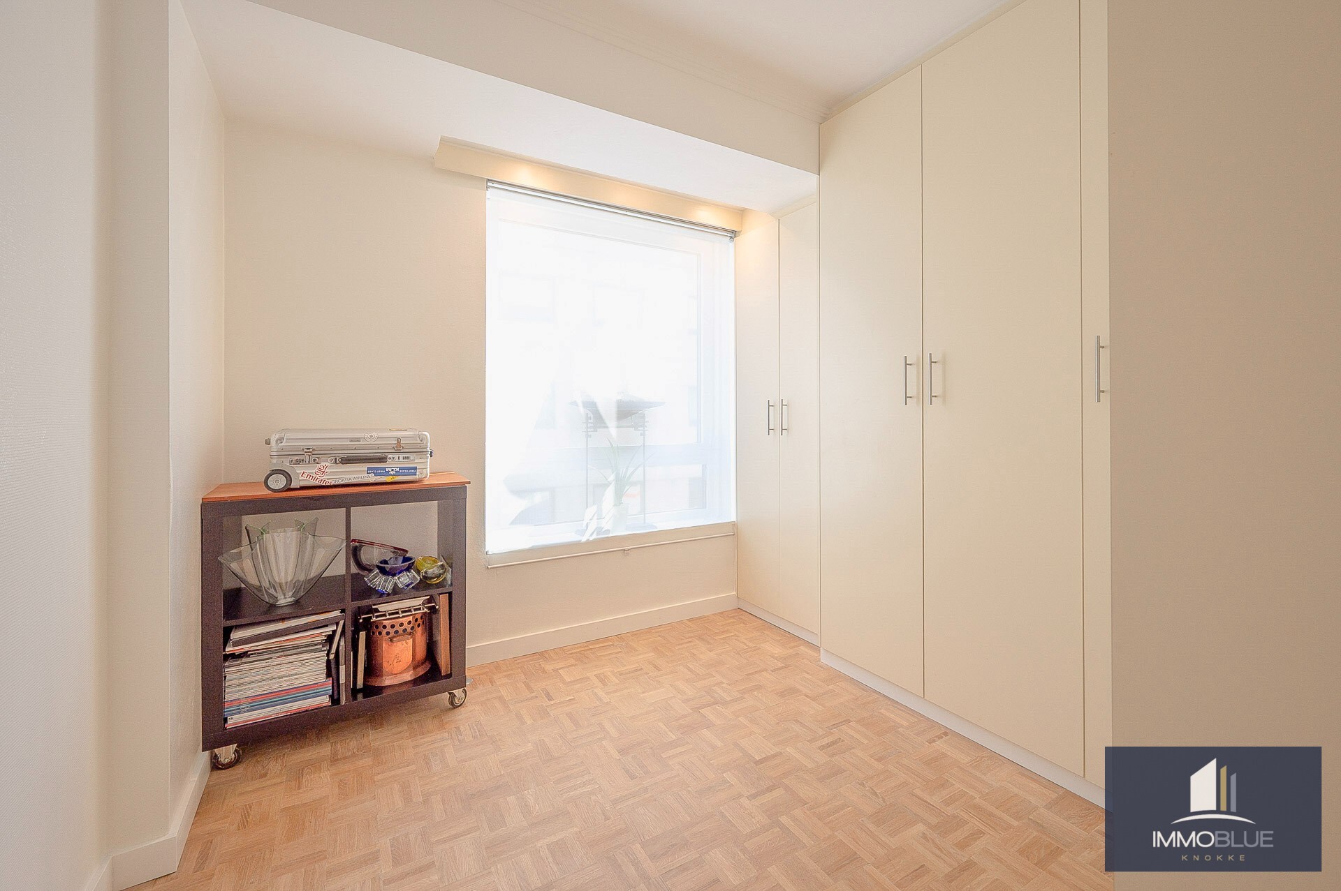 Lichtrijk hoekappartement met open zicht. 