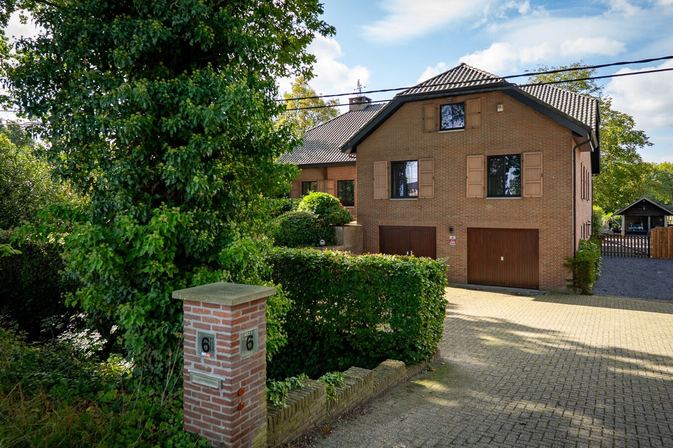 Ruime woning met weide en paddock op ca. 1ha te Bocholt 