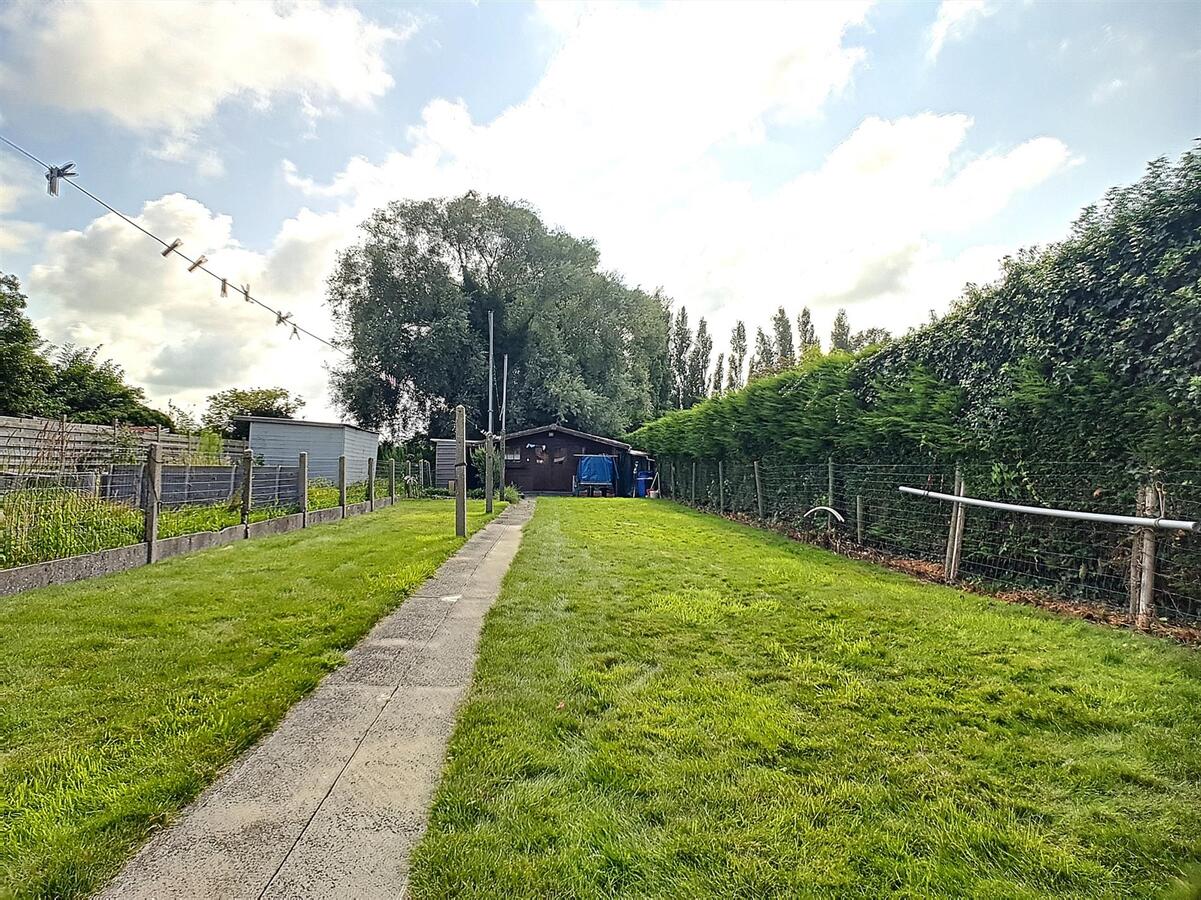 Centraal gelegen gezinswoning op mooi perceel (400 m²) - Lissewege 