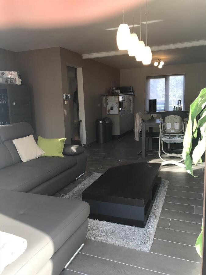 MODERNE BEL-ETAGE WONING MET MOOIE TUIN 