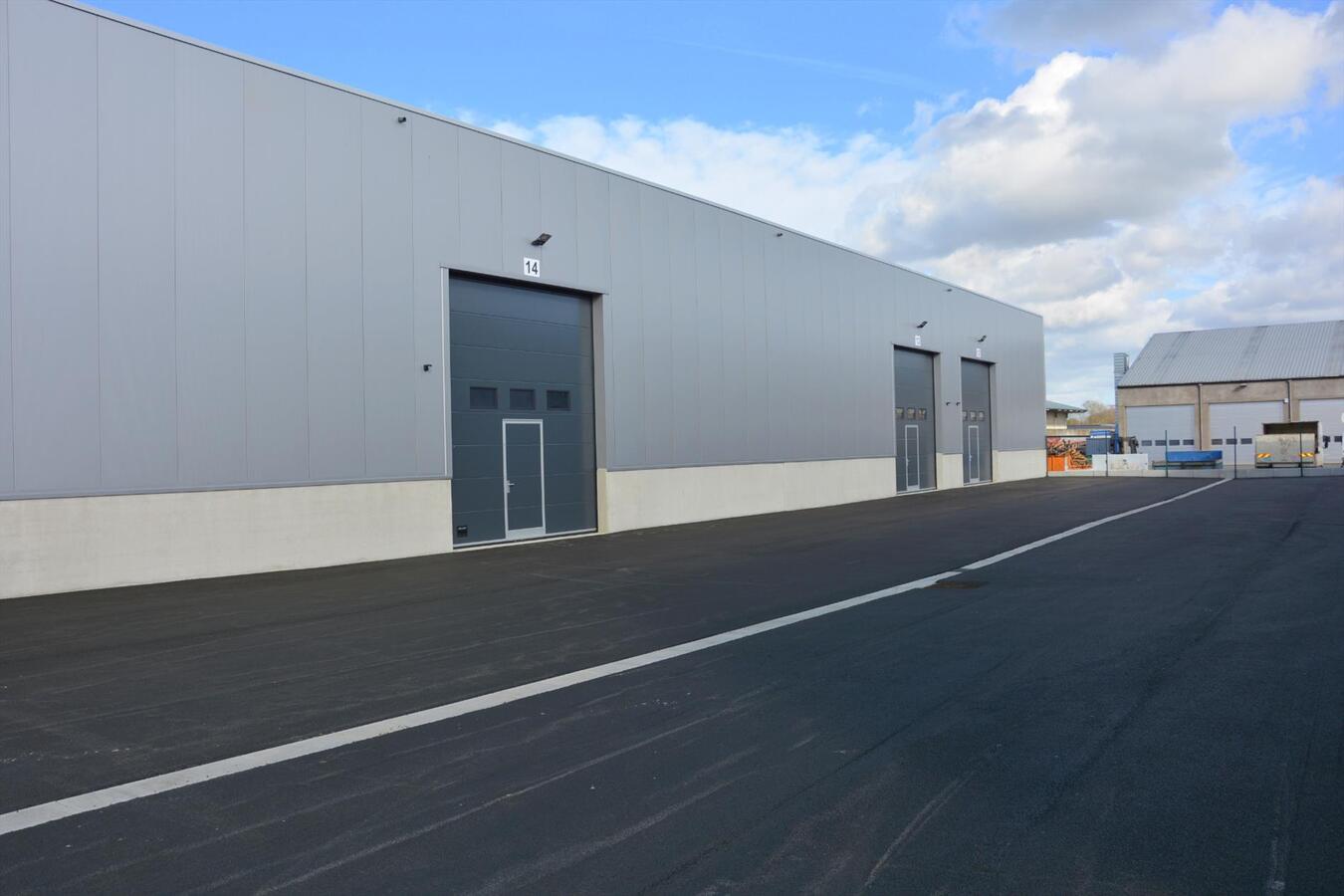 LAATSTE nieuwbouw loods op UITSTEKENDE ligging 