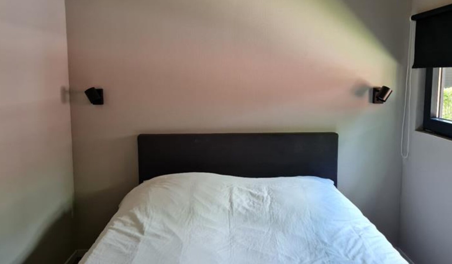 Zeer modern chalet met berging en 2 slaapkamers op park Kempenbos. 