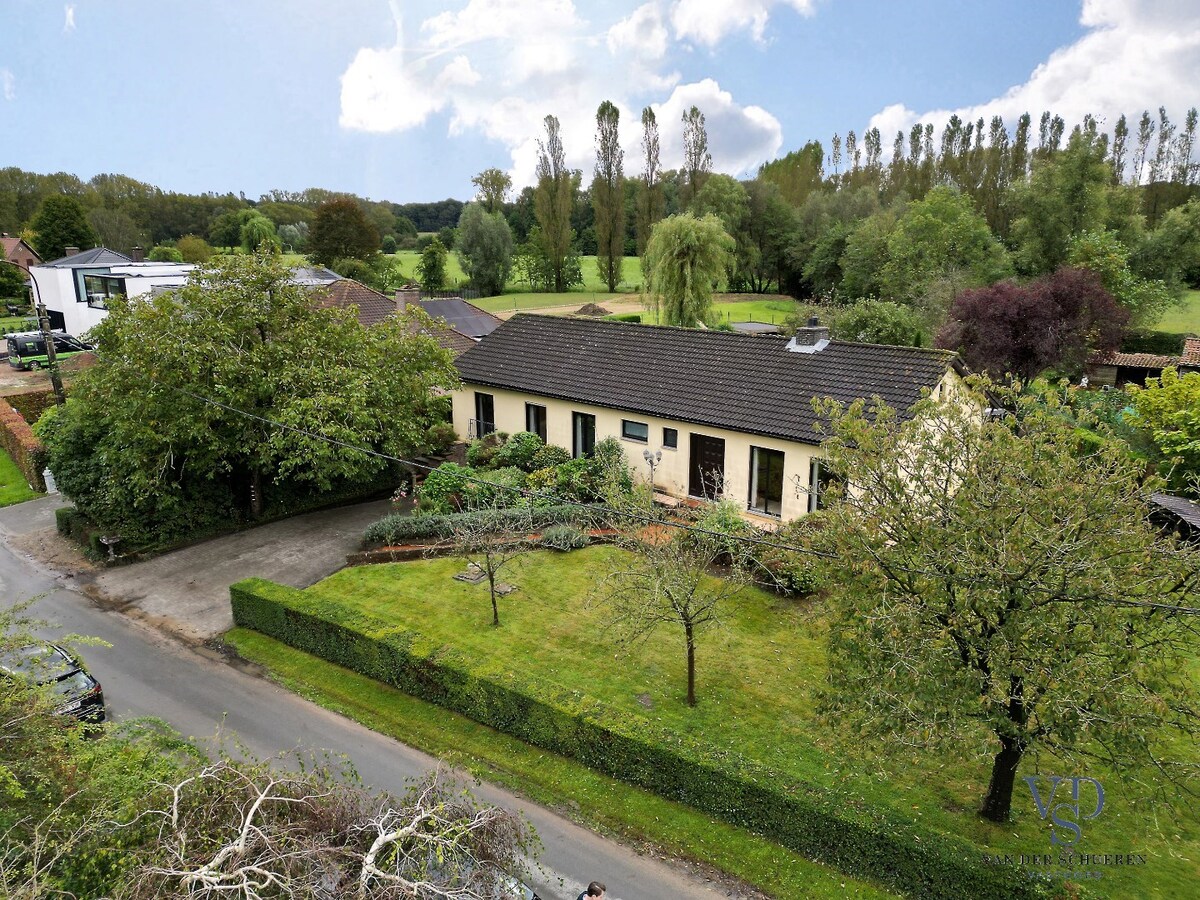 Tijdloos wonen in 't groene Schelderode. 
