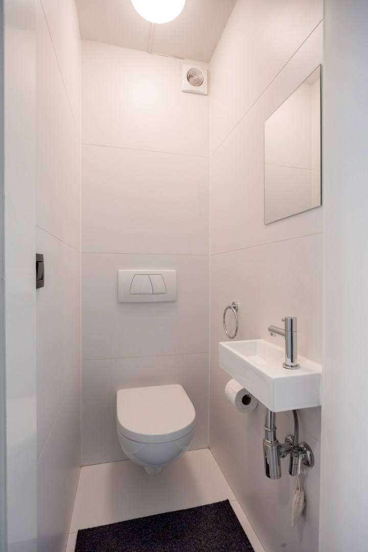 Instapklare penthouse met 2 slaapkamers en terras van 60m² , 4 kelders en garagebox in Korbeek-Lo! – EPC 199 kWh/m² - bewoonbare opp. 131 m² 