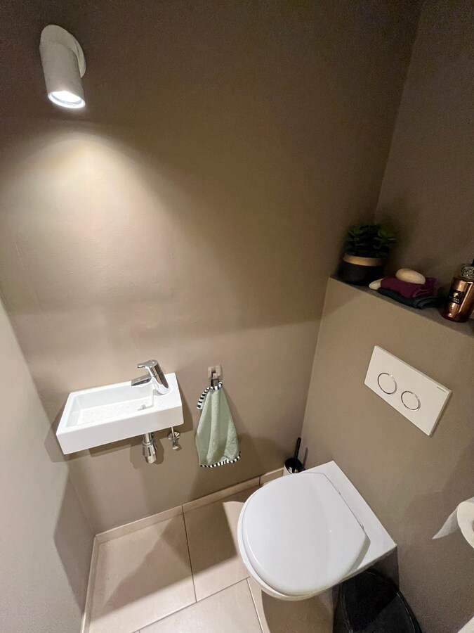 Bijzonder ruim 2-slpk-luxeappartement in centrum De Pinte 