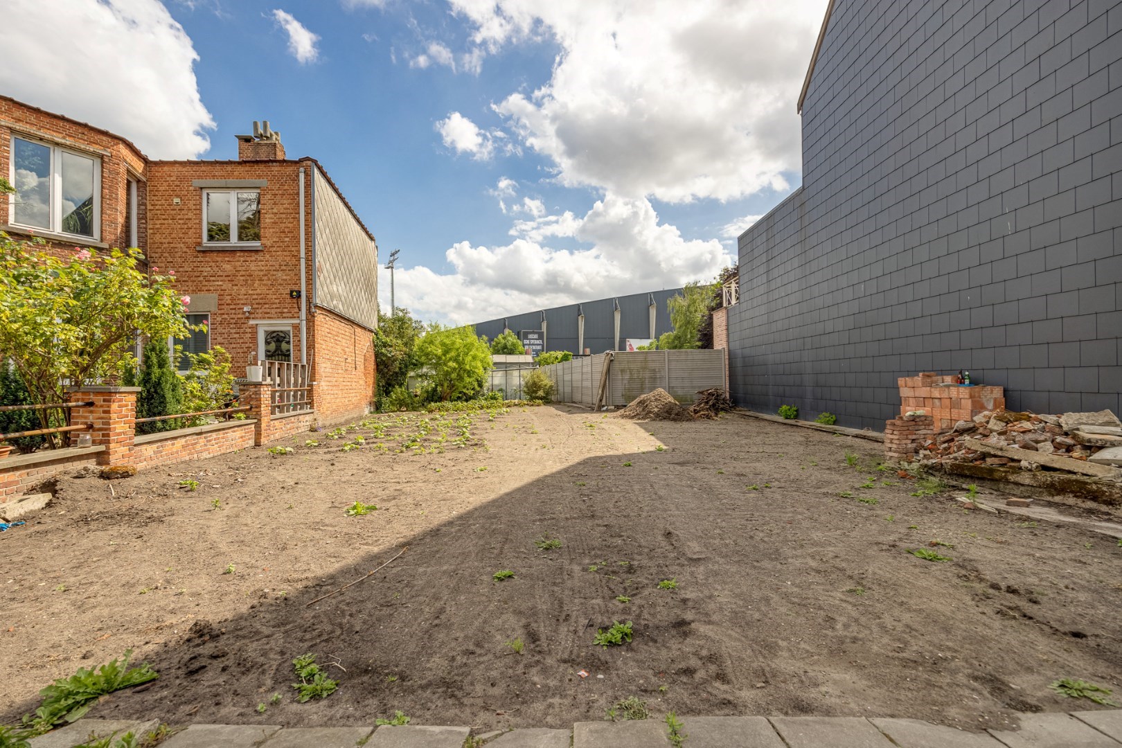 Grond gelegen in woonzone 