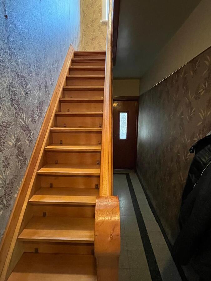 Aangename woning met tuin : zeer rustig gelegen én op slechts 50 m van de Gaverse Markt. 