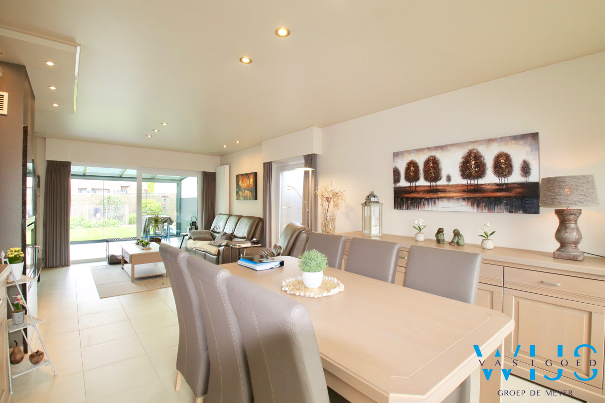 Prachtige instapklare bungalow te Waarschoot ! 