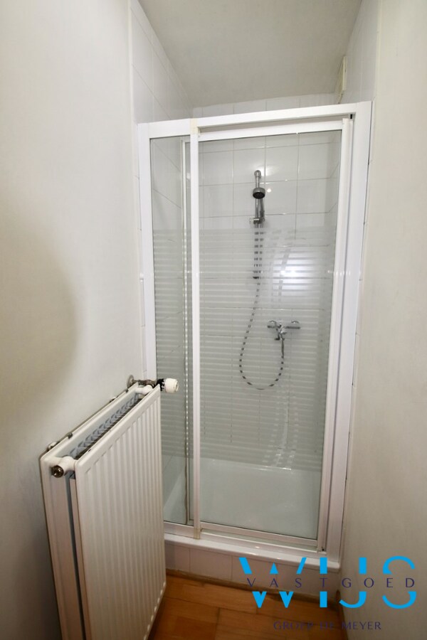 Instapklaar 2slaapkamer appartement te Zelzate! 