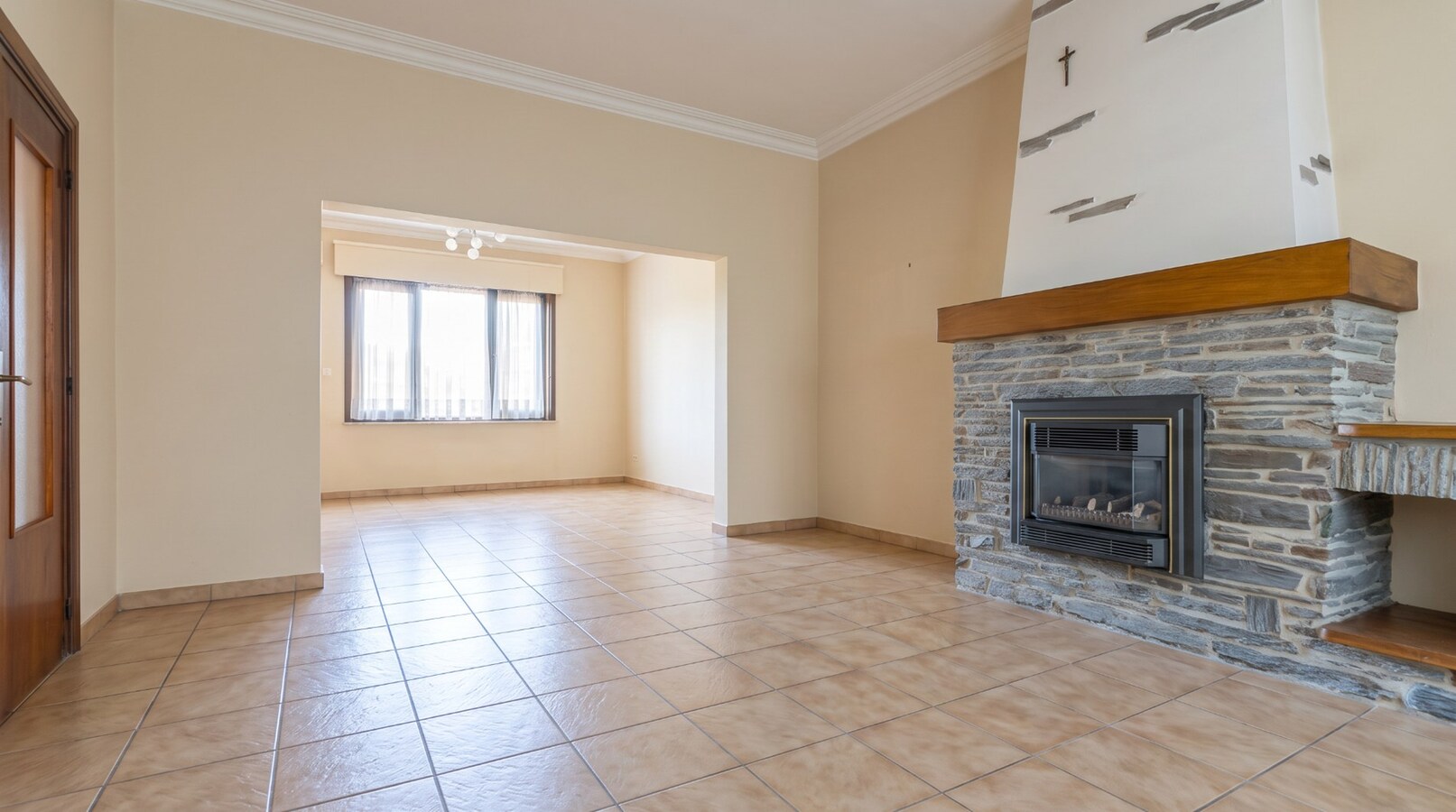 3 façades avec garage et jardin, EXCELLENT POTENTIEL ! 