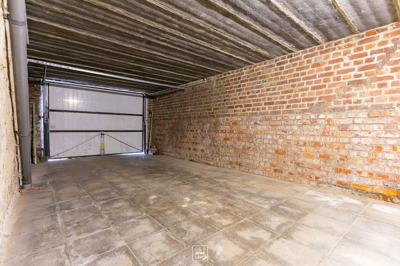 3 façades avec garage, jardin, excellent potentiel, secteur "La Coquinie" ! 